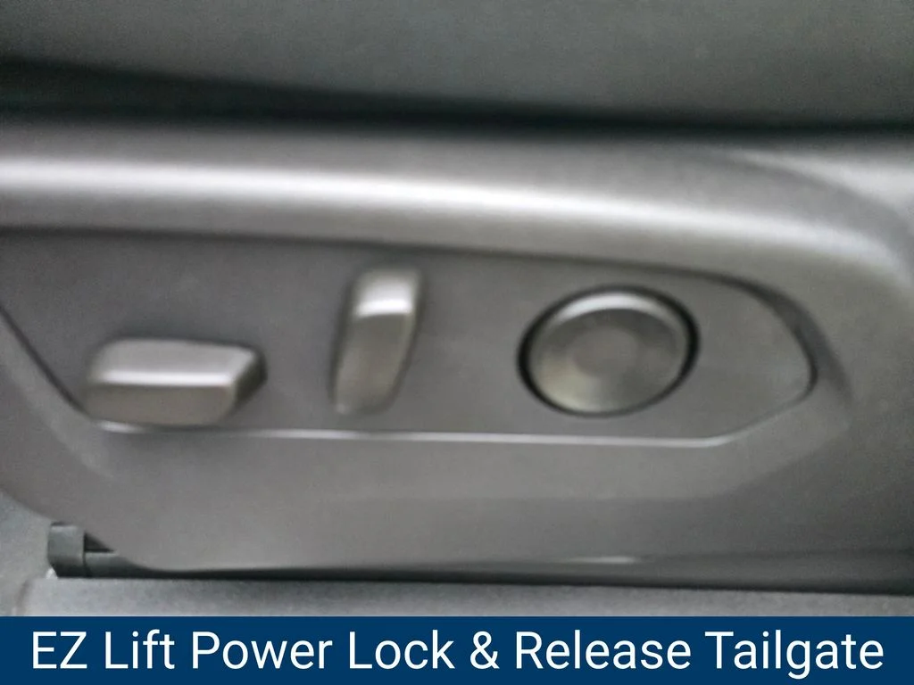 Used 2024 Gray Chevrolet ZR2 image 22