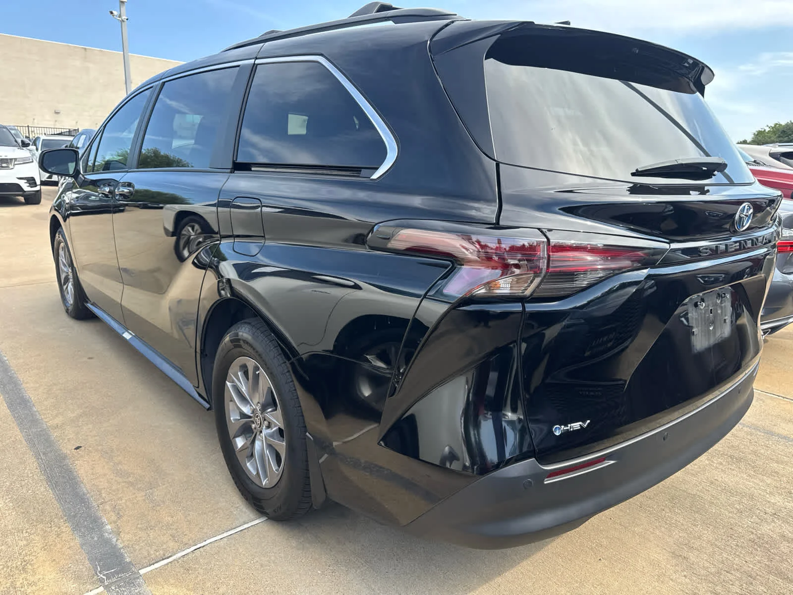 Used 2025 Midnight Black Metallic Toyota XLE image 4