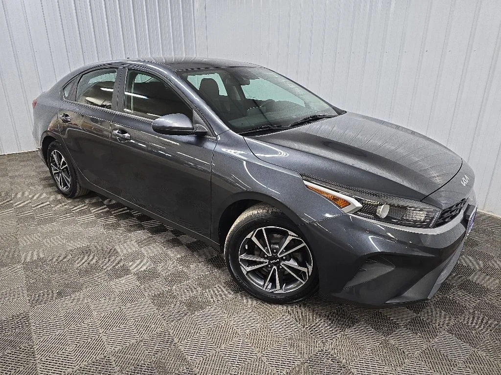 Used 2023 Gray Kia LXS image 7