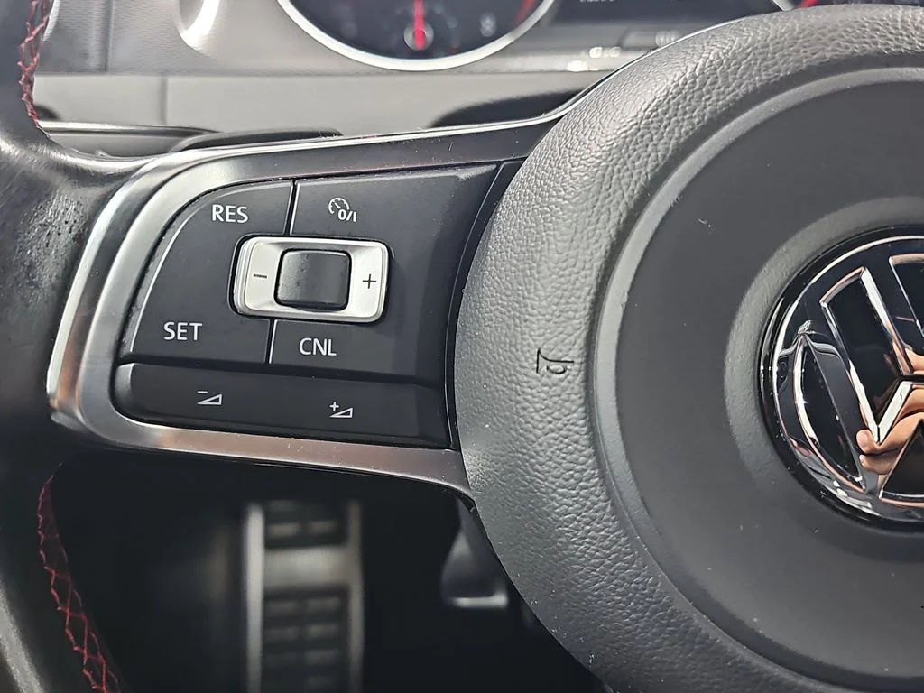 Used 2015 White Volkswagen 2.0T S image 19