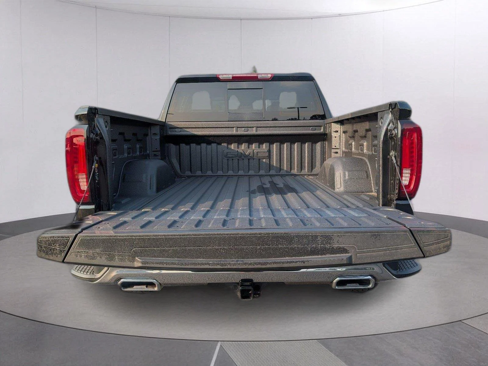New 2026 Onyx Black GMC SLT image 5