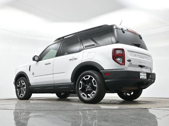 Used 2022 Oxford White Ford Outer Banks image 27