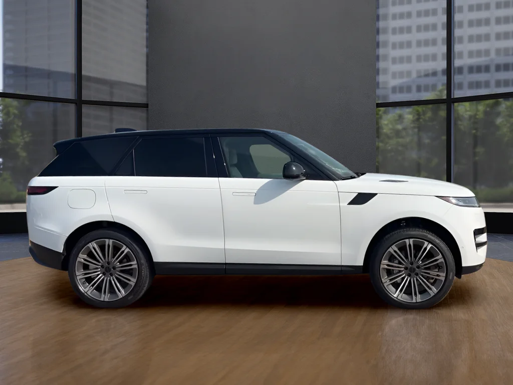 New 2026 White Land Rover SE image 4