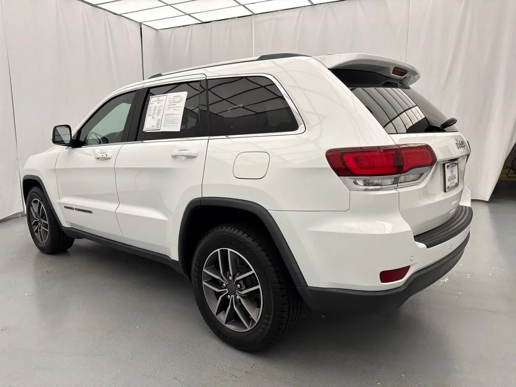 Used 2020 White Jeep Laredo E image 5