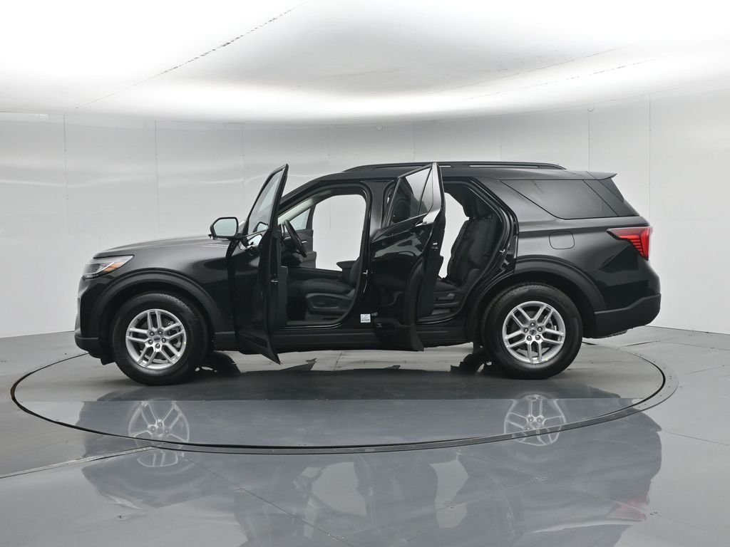 New 2026 Agate Black Metallic Ford Active image 35