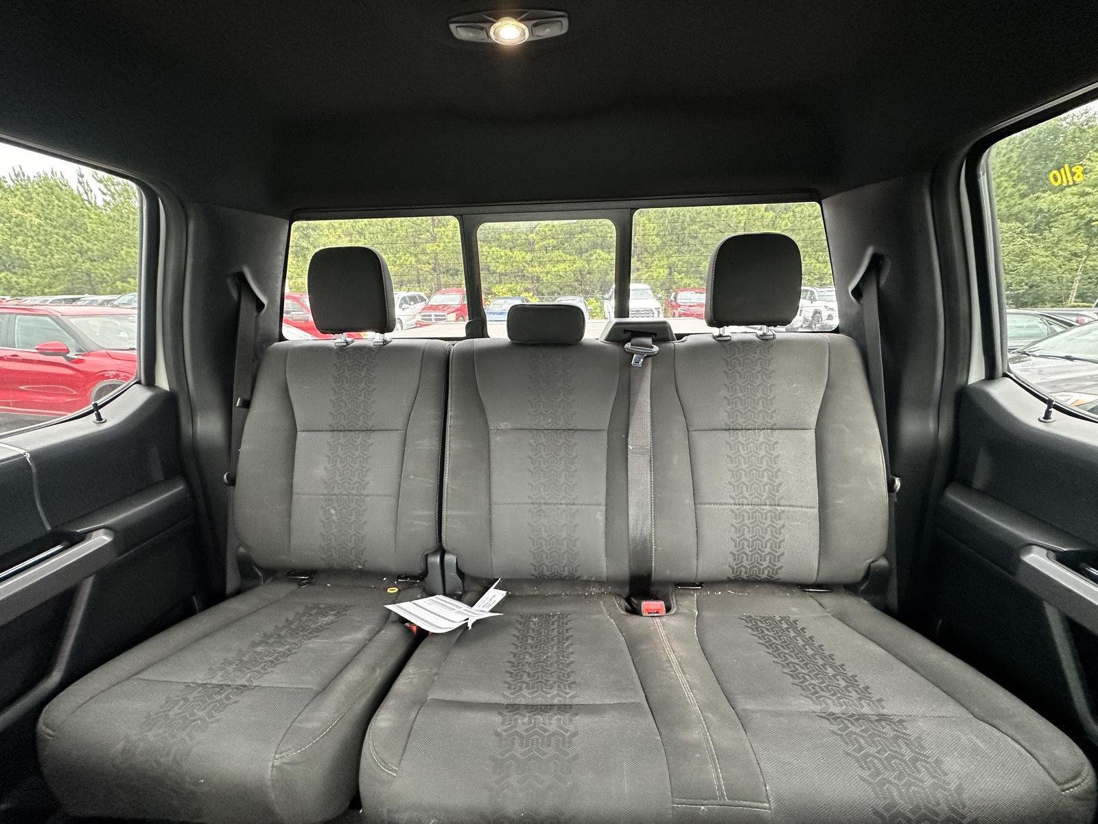 Used 2018 Oxford White Ford XLT image 12