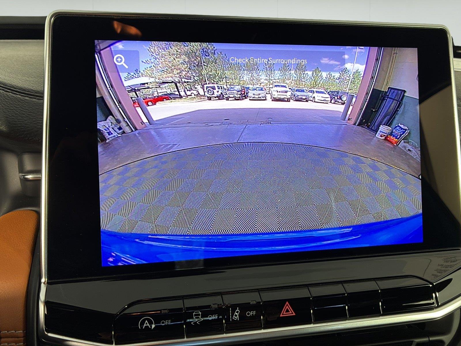 Used 2023 Laser Blue Pearlcoat Jeep Limited image 22