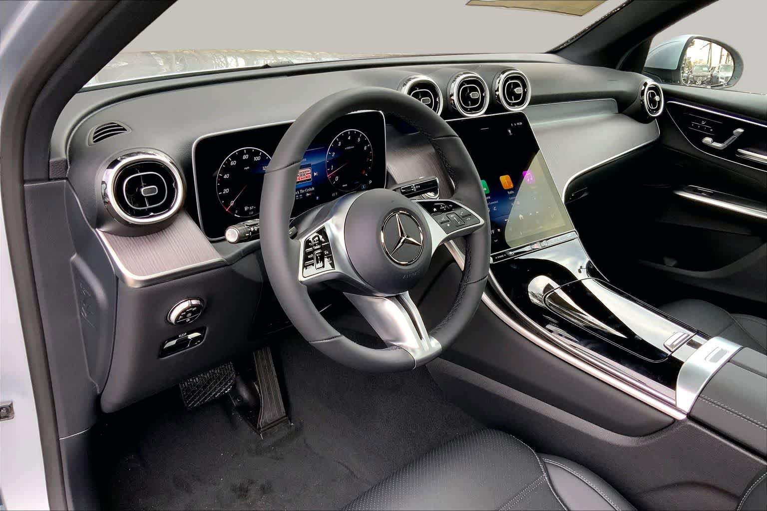 New 2026 Cirrus Silver Metallic Mercedes-Benz GLC 300 image 9