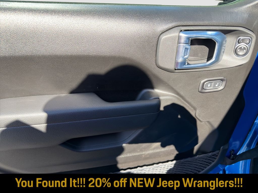 New 2026 Hydro Blue Pearl-Coat Exterior Paint Jeep Sport S image 32
