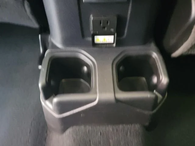 Used 2022 Silver Jeep Sport image 19