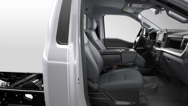 2026 Ford F-550 Super Duty Chassis Cab XL - Photo 7