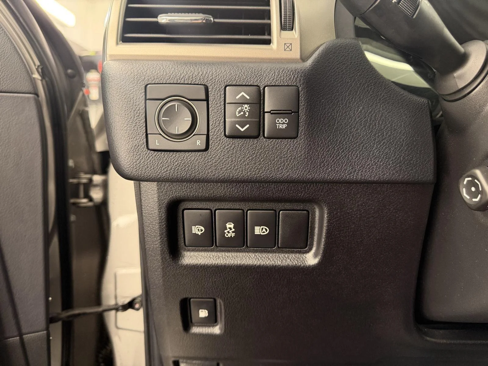 Used 2020 Atomic Silver Lexus GX 460 Premium image 20