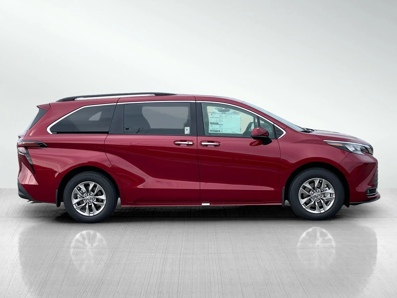 New 2026 Ruby Flare Pearl Toyota XLE image 2