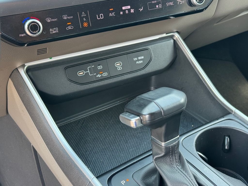 Used 2025 Gray Kia LXS image 27
