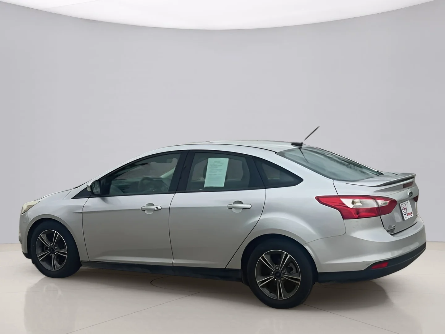 Used 2014 Silver Ford SE image 6