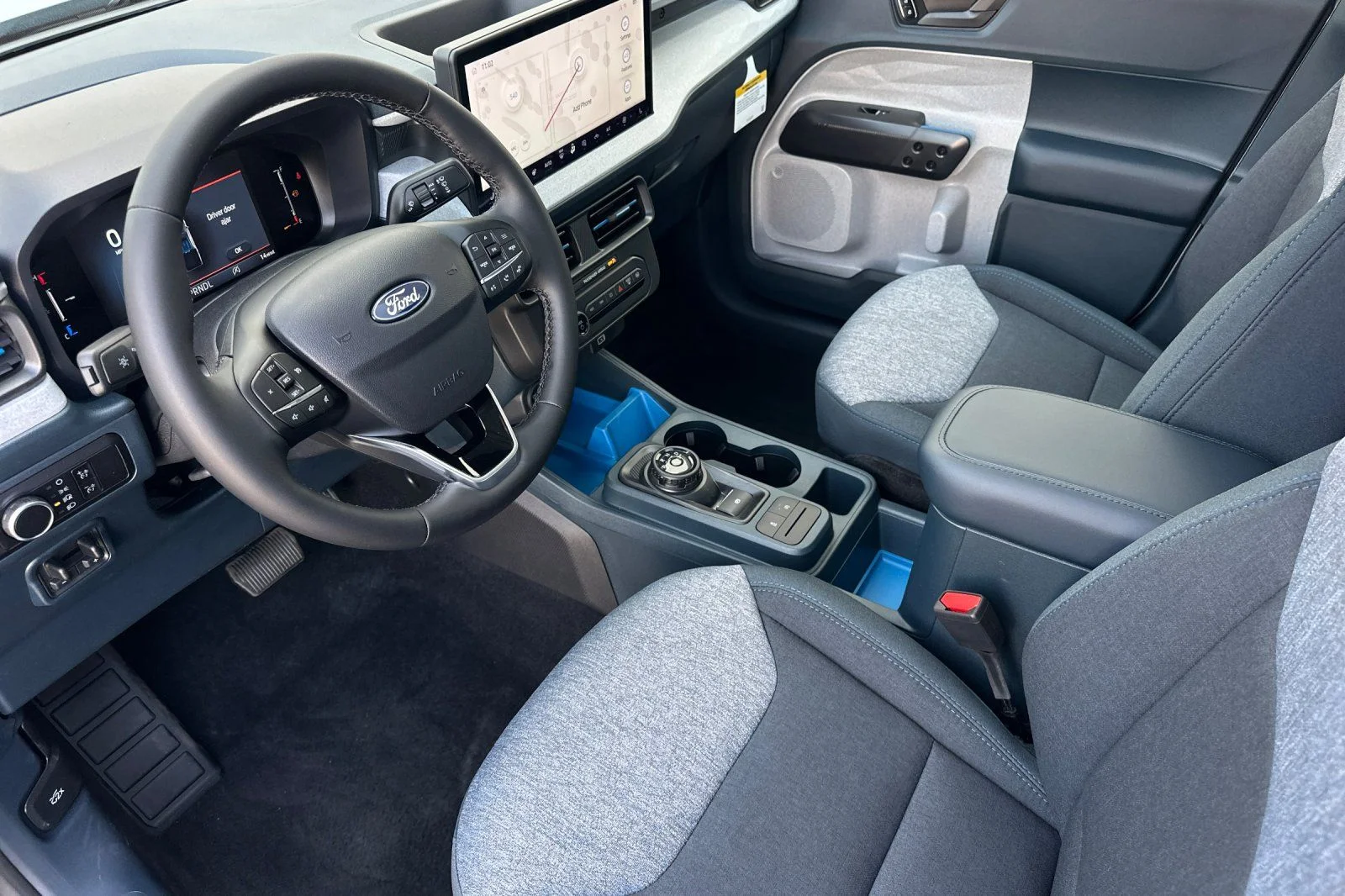 New 2026 Space White Metallic Ford XLT image 9