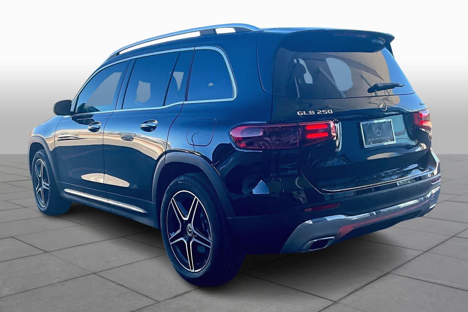 New 2026 Night Black Mercedes-Benz GLB 250 image 12