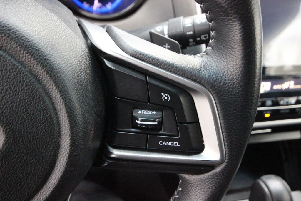 Used 2018 Blue Subaru 2.5i Premium image 19