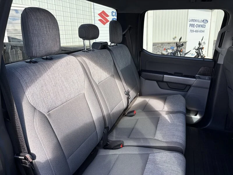 Used 2021 Grey Ford XLT image 16