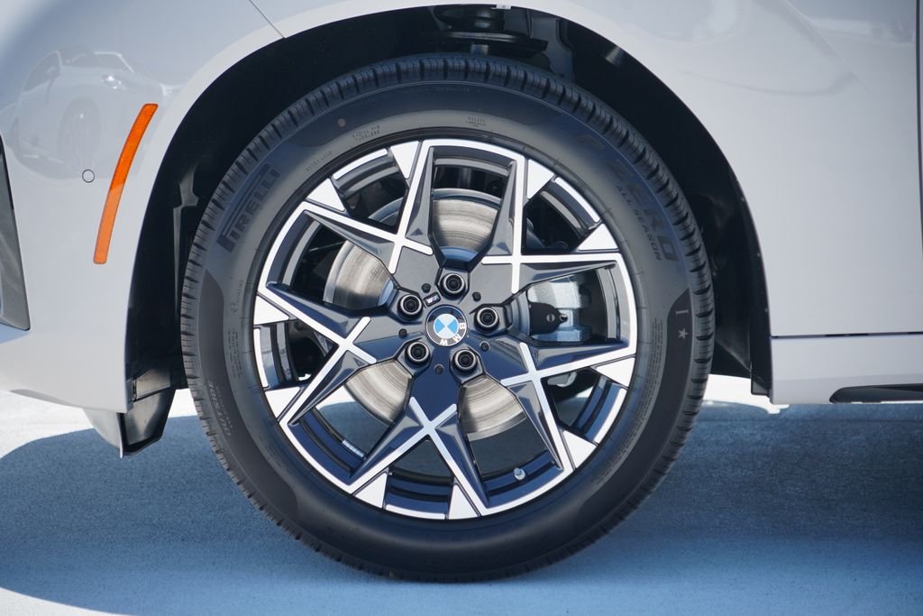 New 2026 Dune Grey Metallic BMW 30 xDrive image 5