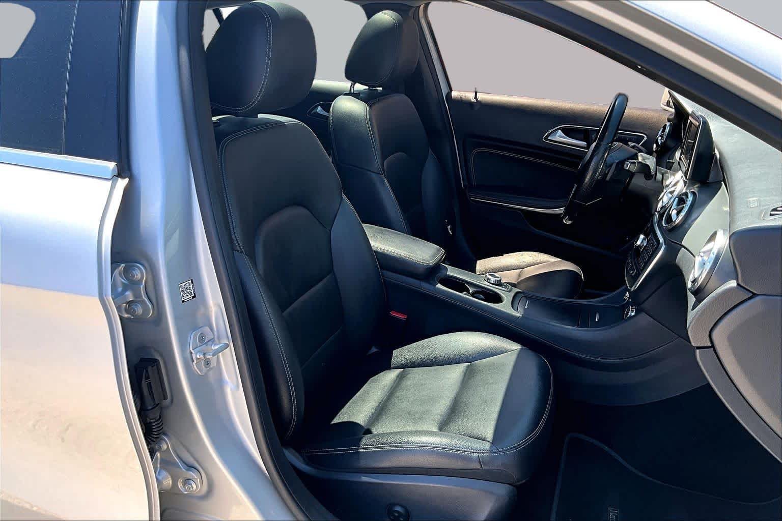 Pre-Owned 2015 Mercedes-Benz GLA 250