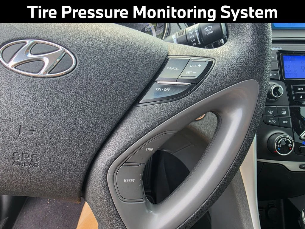 Used 2013 Gray Hyundai Limited image 14