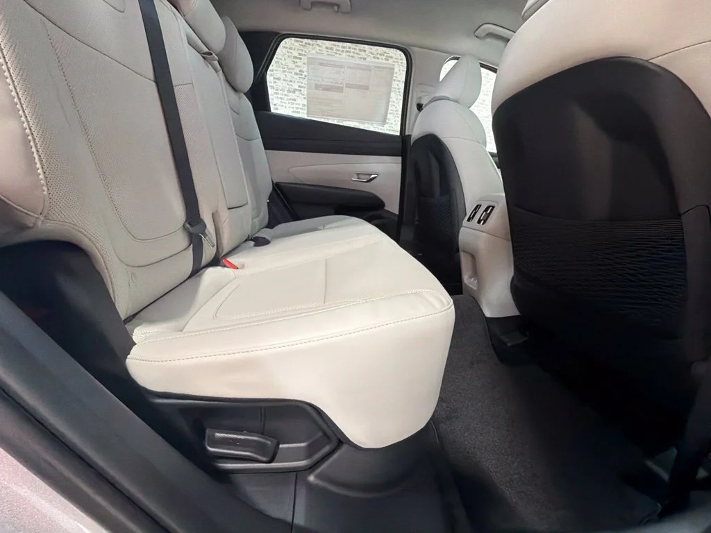 New 2026 Shimmering Silver Hyundai SEL Convenience image 15