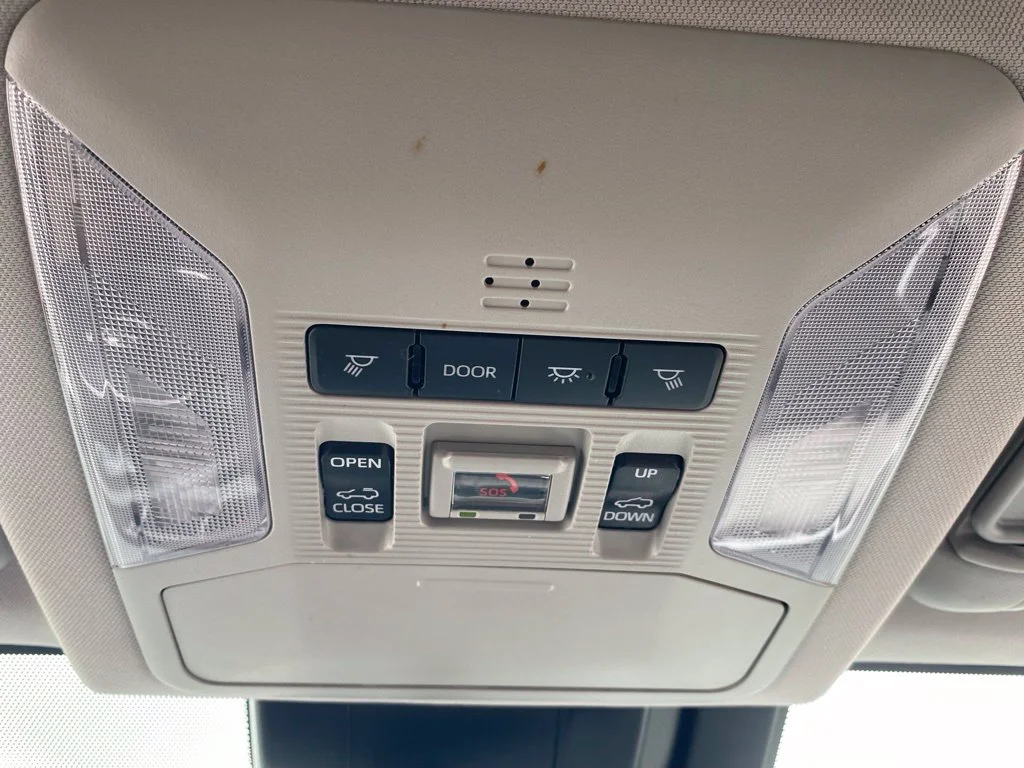 2022 Toyota RAV4 XLE Premium - Photo 25