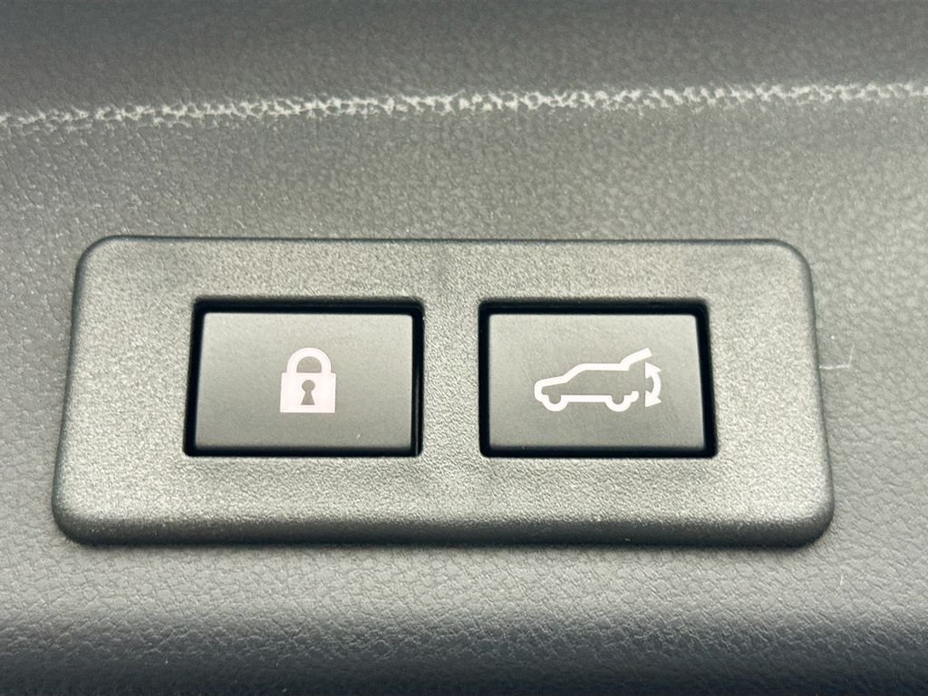 2026 Subaru Ascent Premium - Photo 32