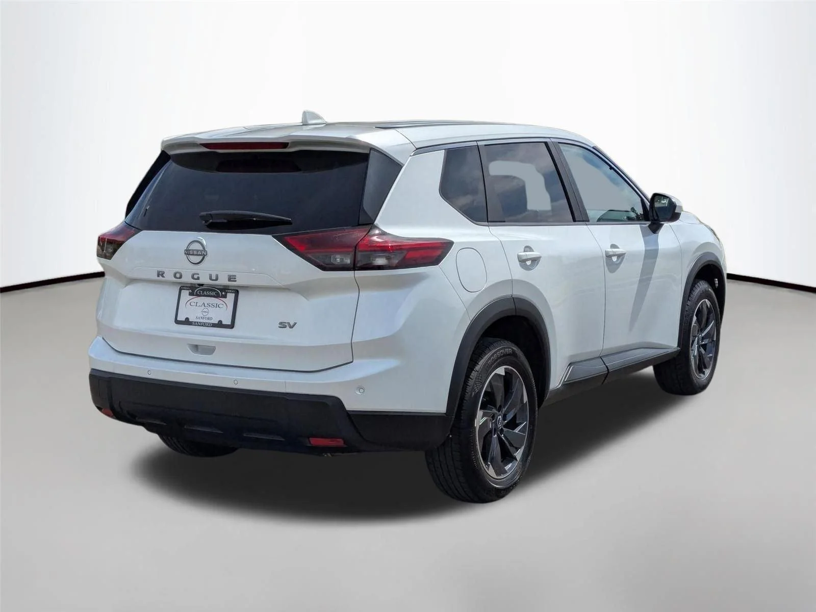 Used 2024 Everest White Pearl Nissan SV image 6