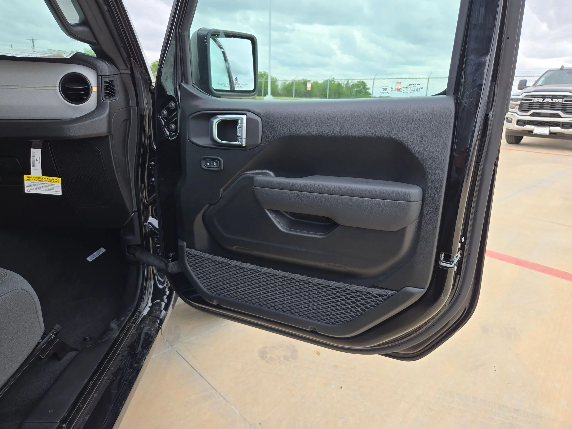New 2026 Black Clear-Coat Exterior Paint Jeep Sport image 28