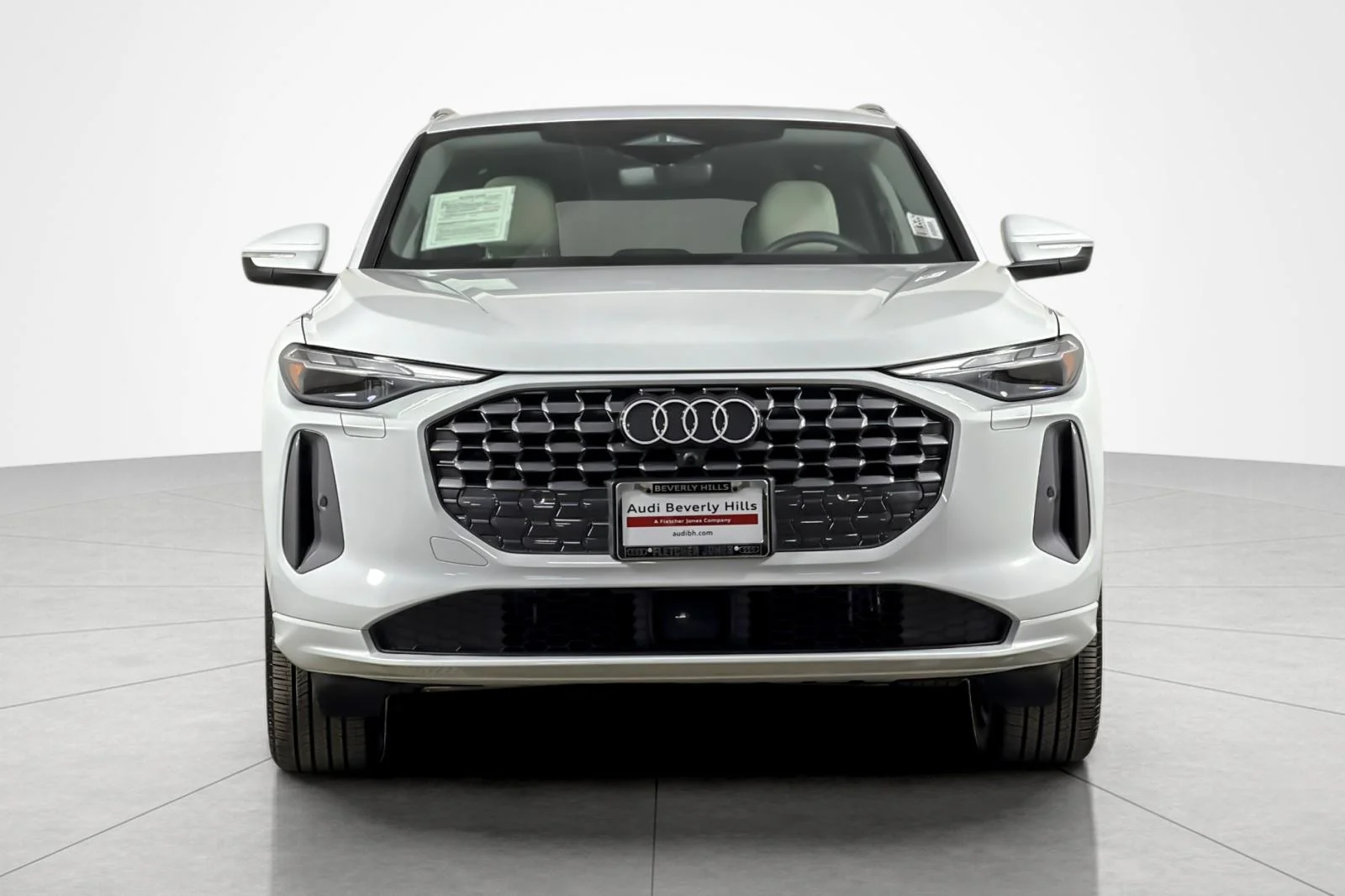 Used 2025 Glacier White Metallic Audi Premium 2.0 TFSI quattro image 8
