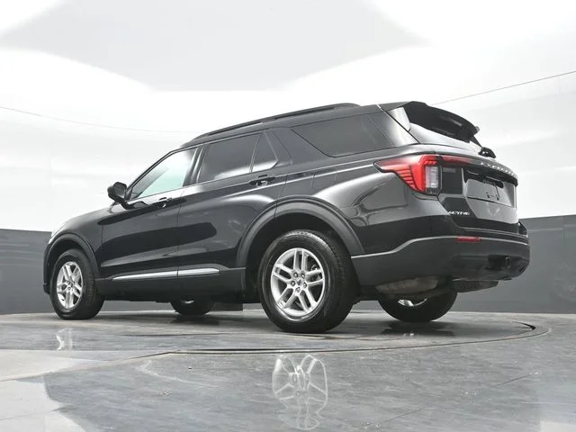 Used 2025 Black Ford Active image 19