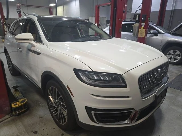 2020 Lincoln Nautilus Reserve AWD's photo