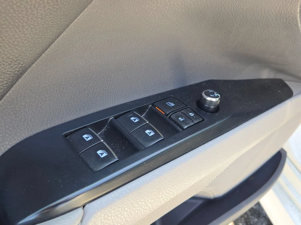 Used 2020 Beige Toyota XLE image 20