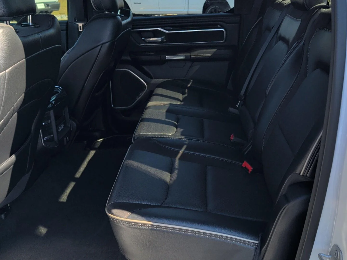Used 2022 White Ram Laramie image 25