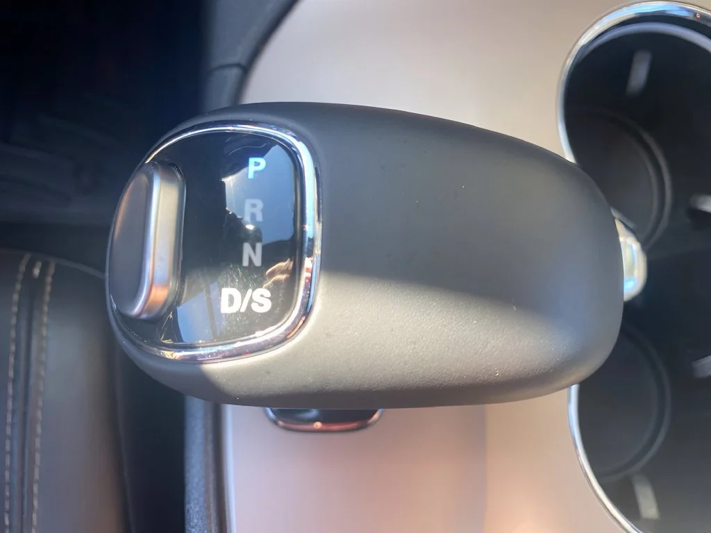 Used 2014  Jeep Limited image 34