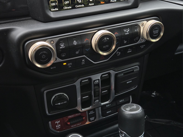 Used 2023 Black Jeep Rubicon 392 image 24