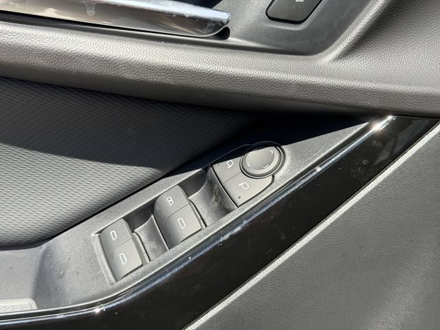 2027 Chevrolet Equinox LT - Photo 20