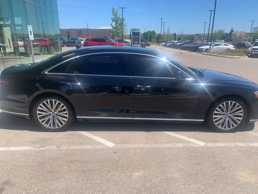 Used 2019 Black Audi L 55 image 6
