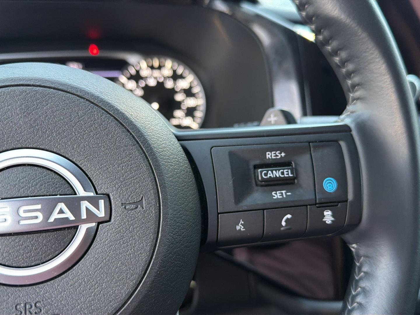 2025 Nissan Pathfinder SV - Photo 23
