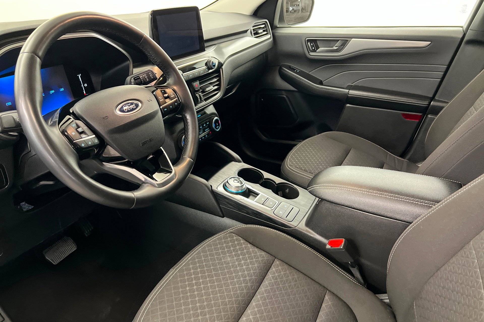 Used 2024 White Ford Active image 16