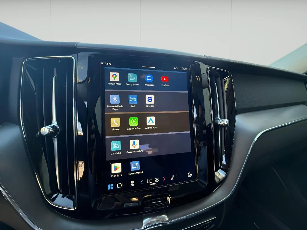 2025 Volvo XC60 Core - Photo 16