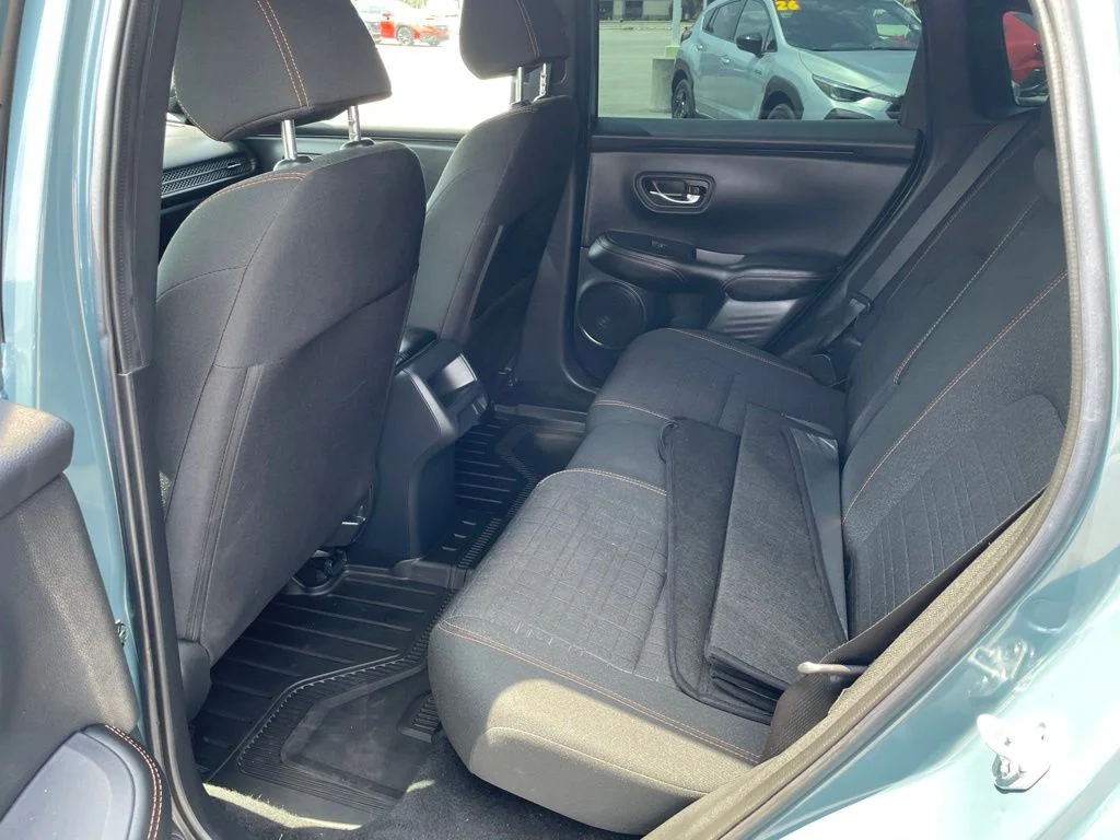Used 2025  Honda Sport image 6