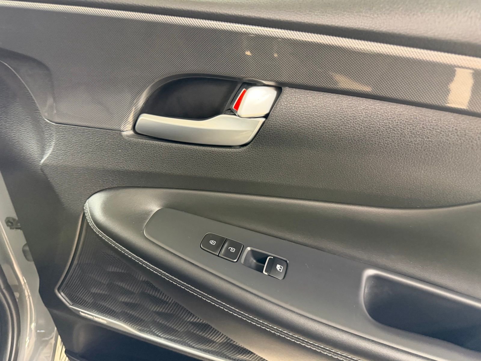 Used 2023 Gray Hyundai SEL Premium image 31