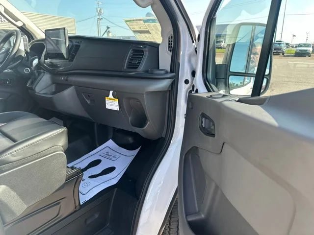 New 2026 Oxford White Ford Cargo Van image 13
