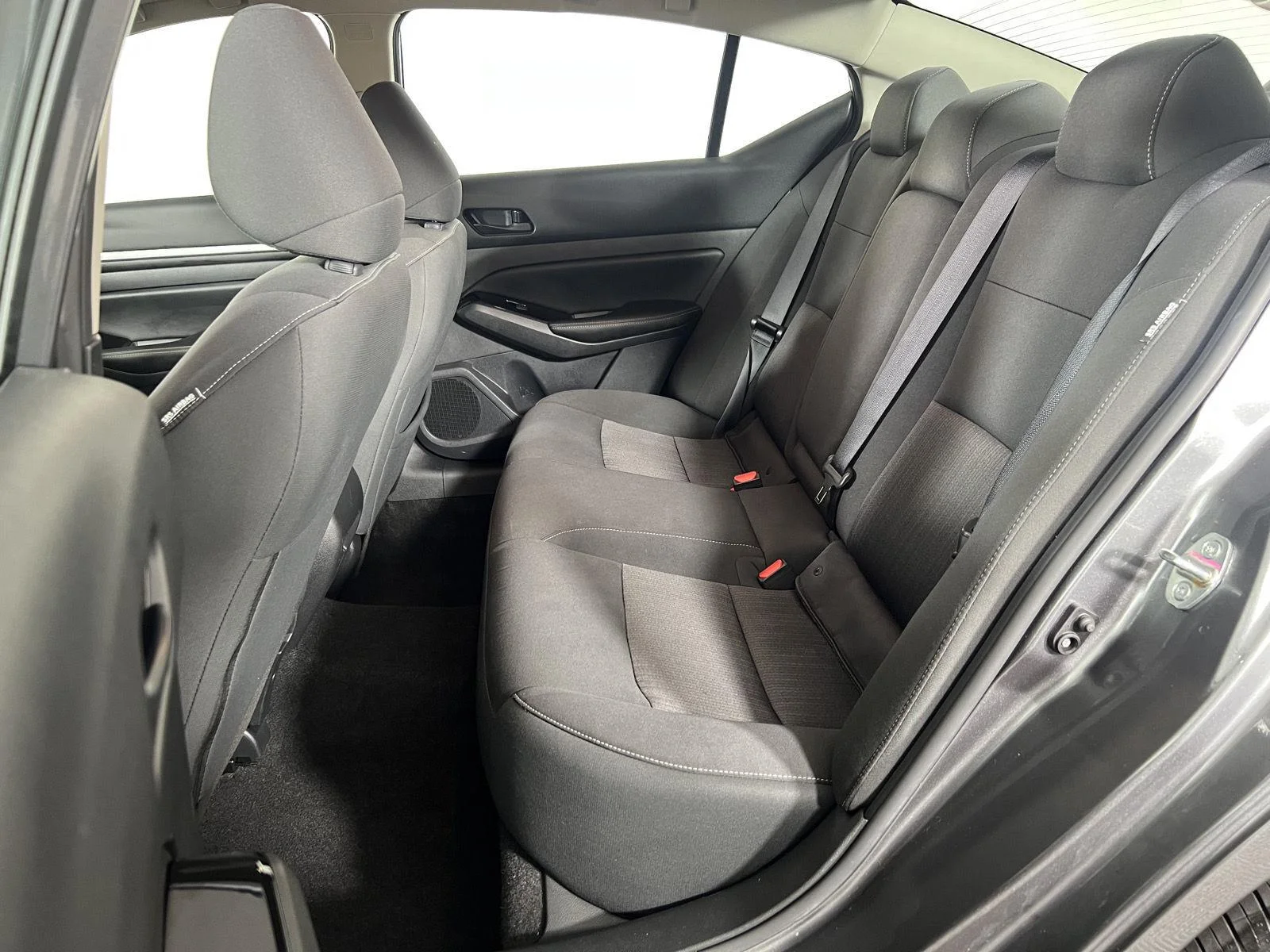 Used 2023 Gun Metallic Nissan 2.5 SV image 18