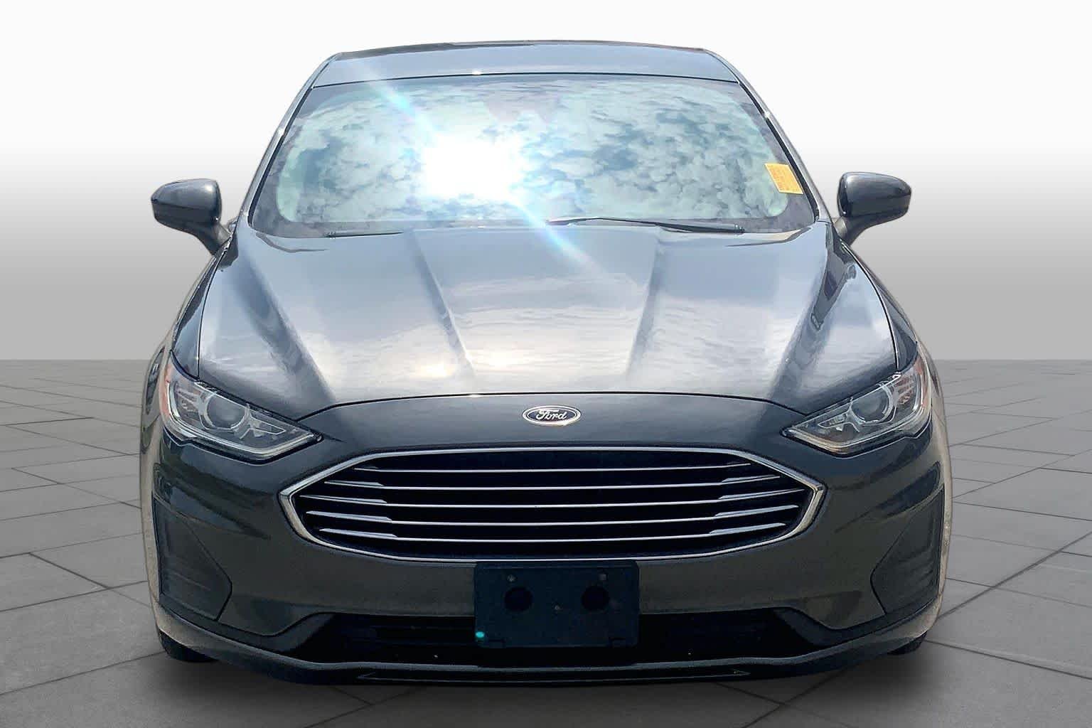 Pre-Owned 2020 Ford Fusion Hybrid SE