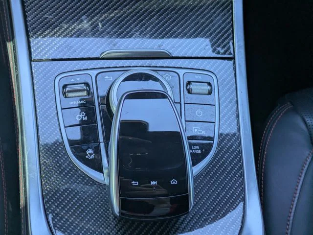 Used 2022 White Mercedes-Benz G 550 image 30