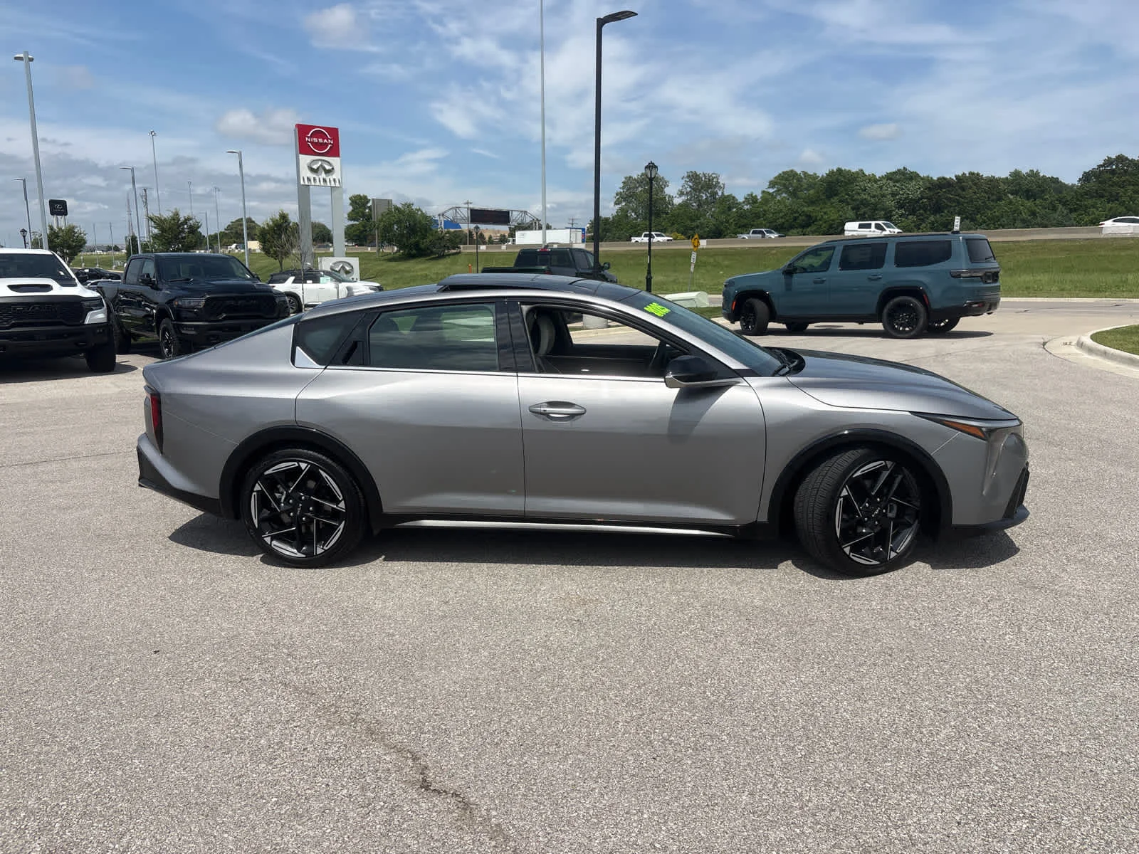 Used 2025 Steel Gray Kia GT-Line image 10